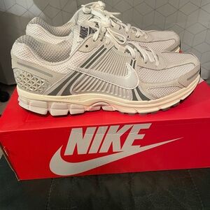 Nike Zoom Vomero 5